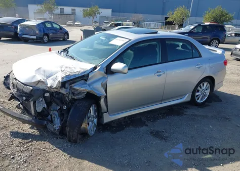 2010 Toyota Corolla S z USA, uszkodzony, nr VIN 1NXBU4EE1AZ333788